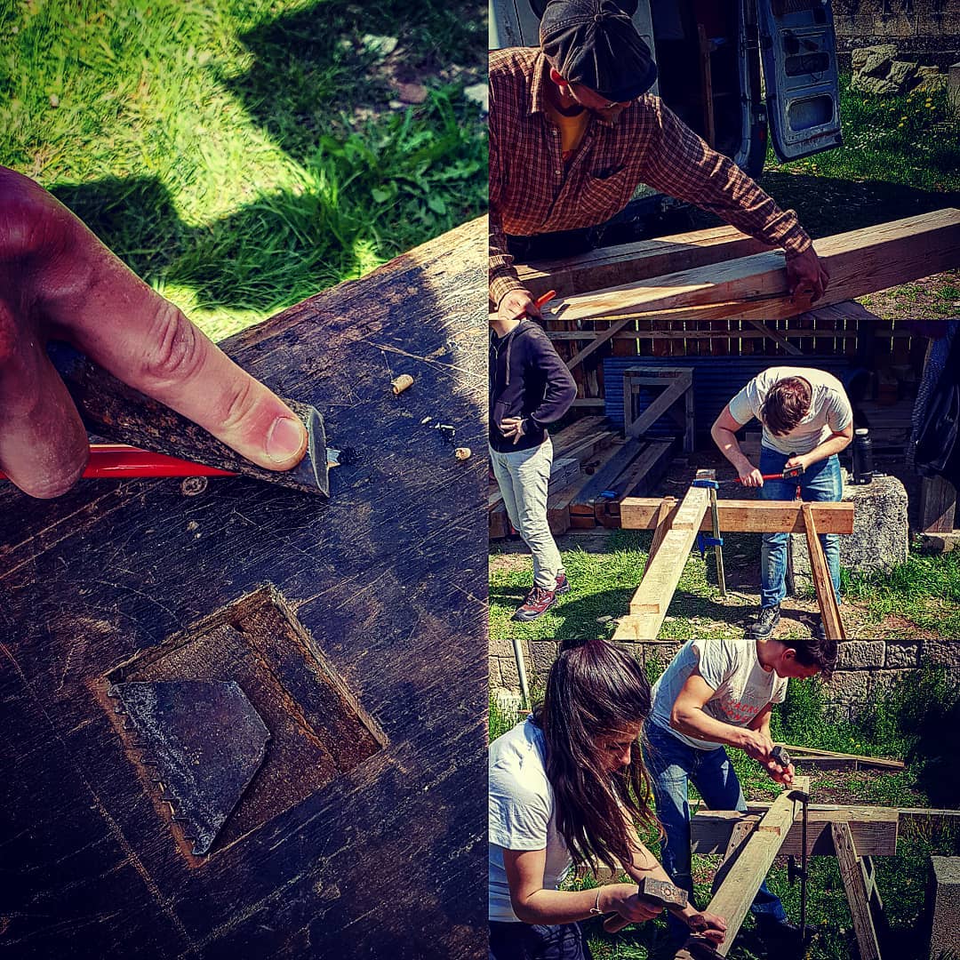 Montage photos des ateliers Charpente pour la porte de Laon